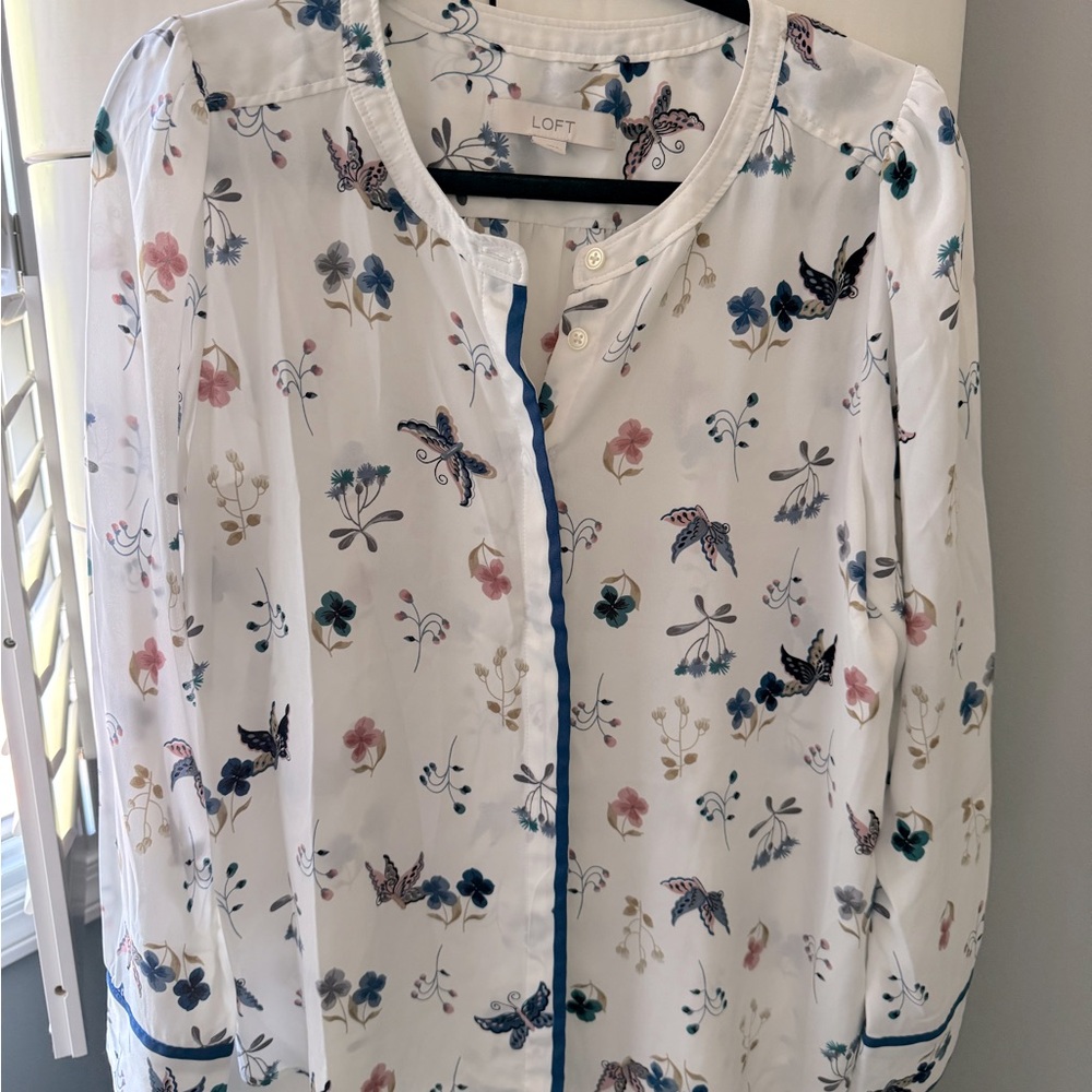 Loft size M blouse.